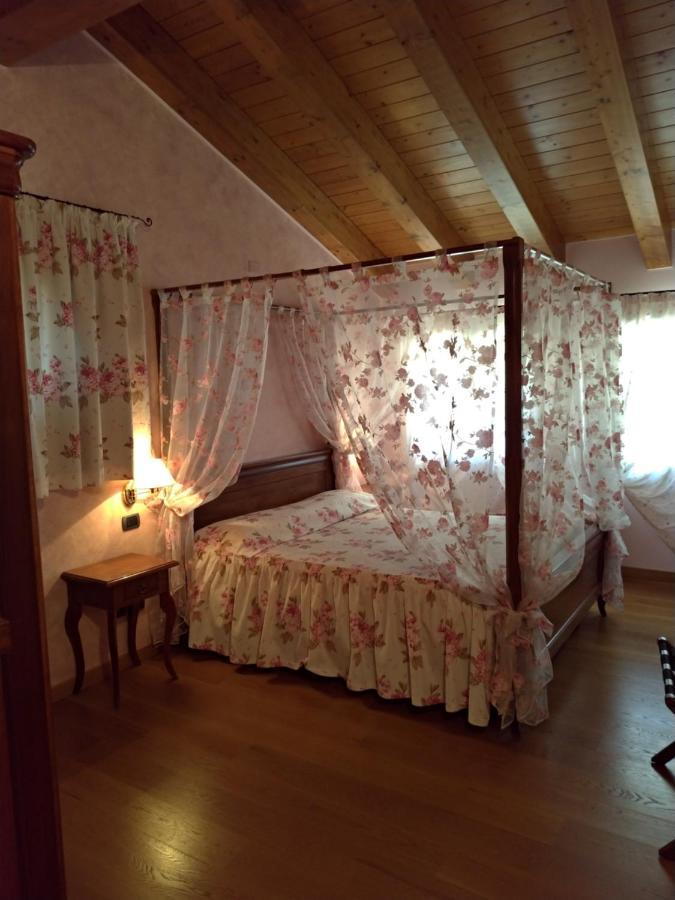 Alloggio Franciscus アルクァ・ペトラルカ 部屋 写真